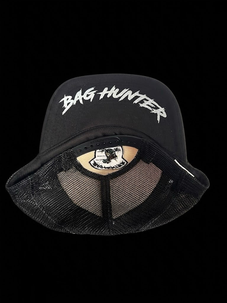RED & BLACK BAG HUNTER HAT